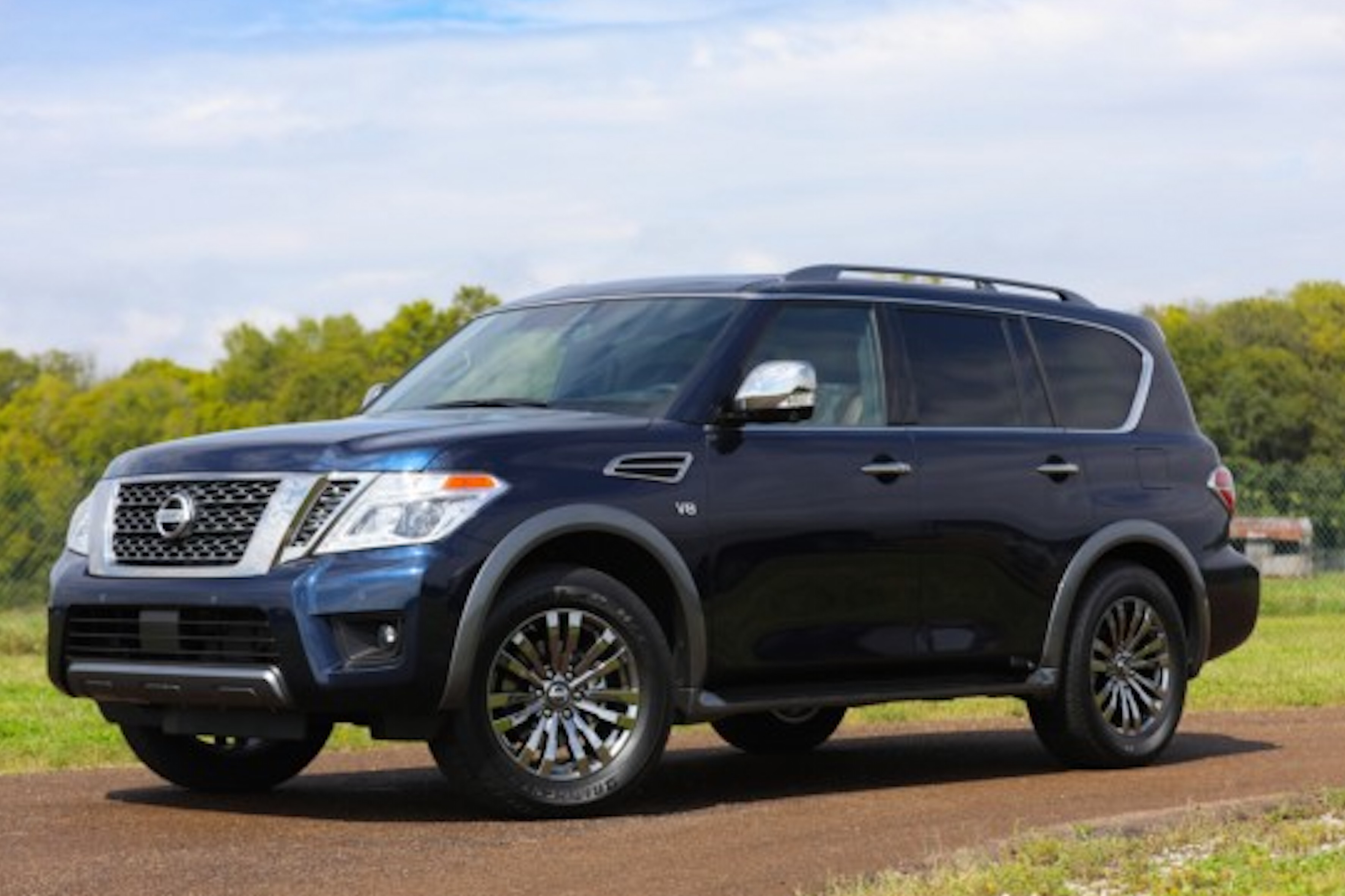 nissan_armada_platinum_reserve_31630x380 — Automarketolog.ru