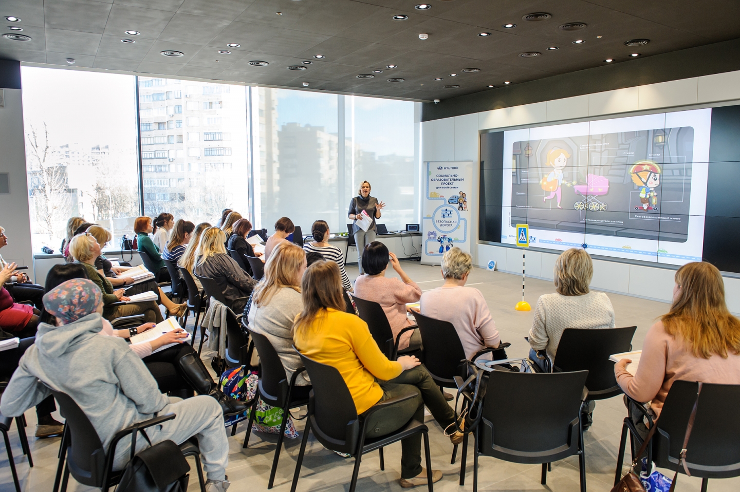 Новости хендэ. Академия Hyundai Москва. Хендэ тренинг Академия. Hyundai Training Academy Москва Ленинградское шоссе. Хендай тренинг Академия Москва фото.